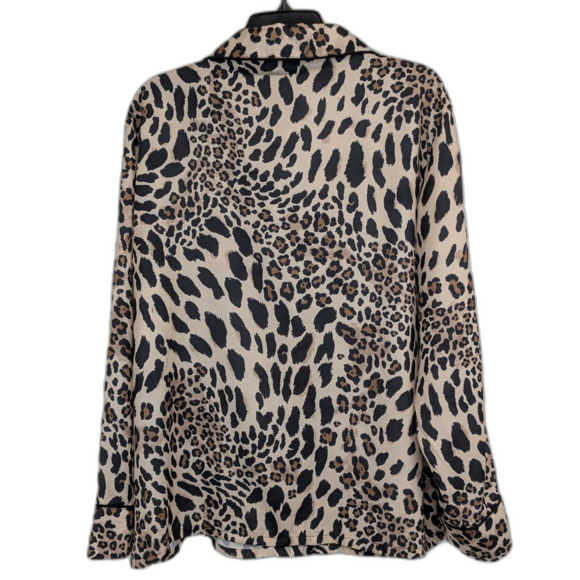 NWT Sofia Vergara Intimates Animal Print Matte Satin Pajama Top Women's Large - Picture 3 of 5